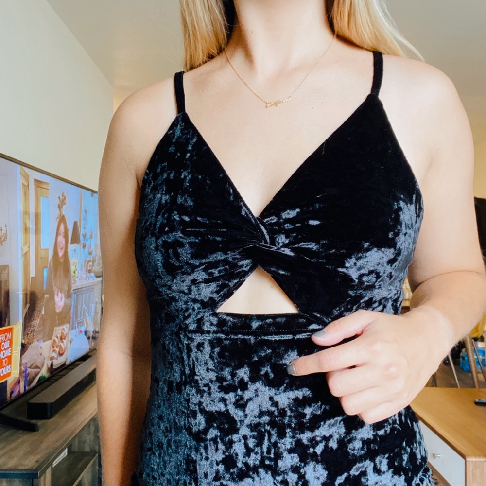 Black Velvet Bodycon Dress